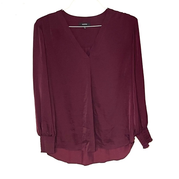 Alfani Deep Burgundy V-Neck Blouse With Gathered Cuffs. Size XL. EUC. - Picture 2 of 15